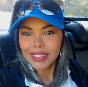 Meet your Posher, Glenda